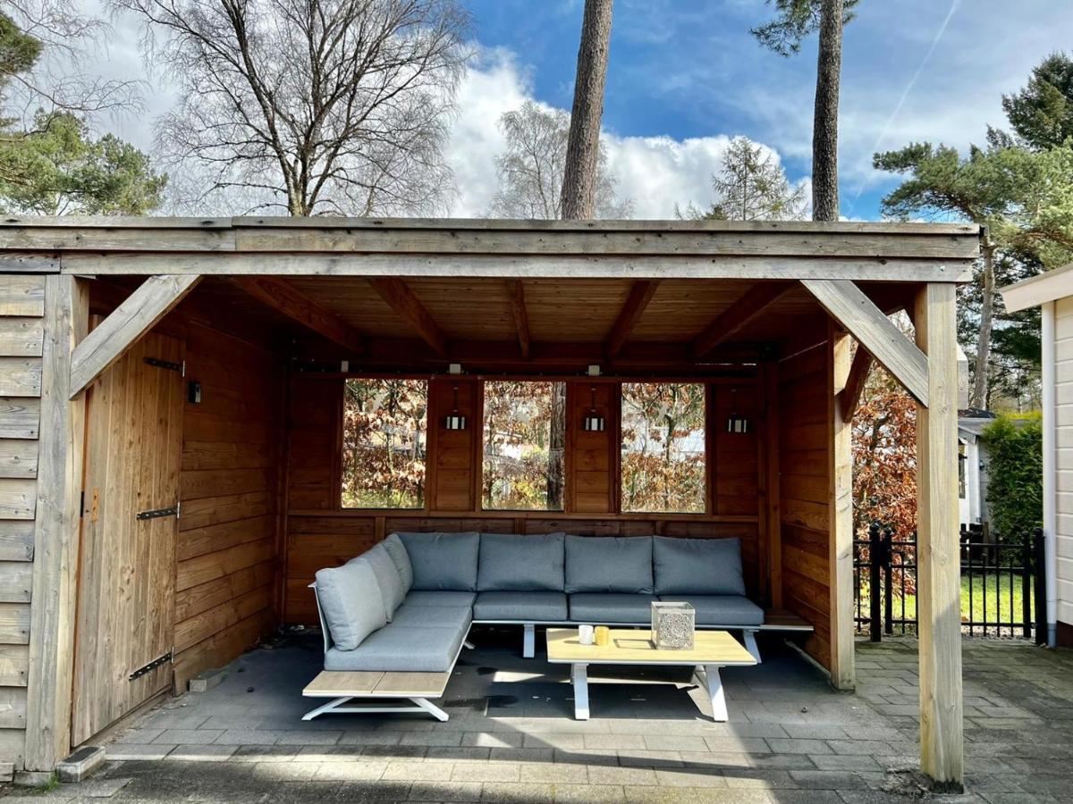 Chalet Bosrand 42 Hoenderloo Bagian luar foto