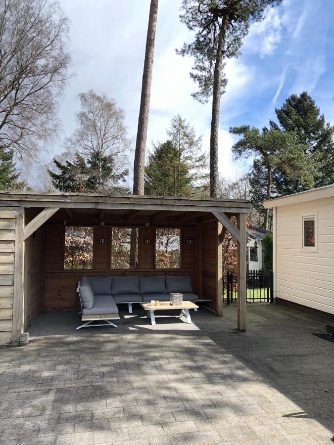 Chalet Bosrand 42 Hoenderloo Bagian luar foto